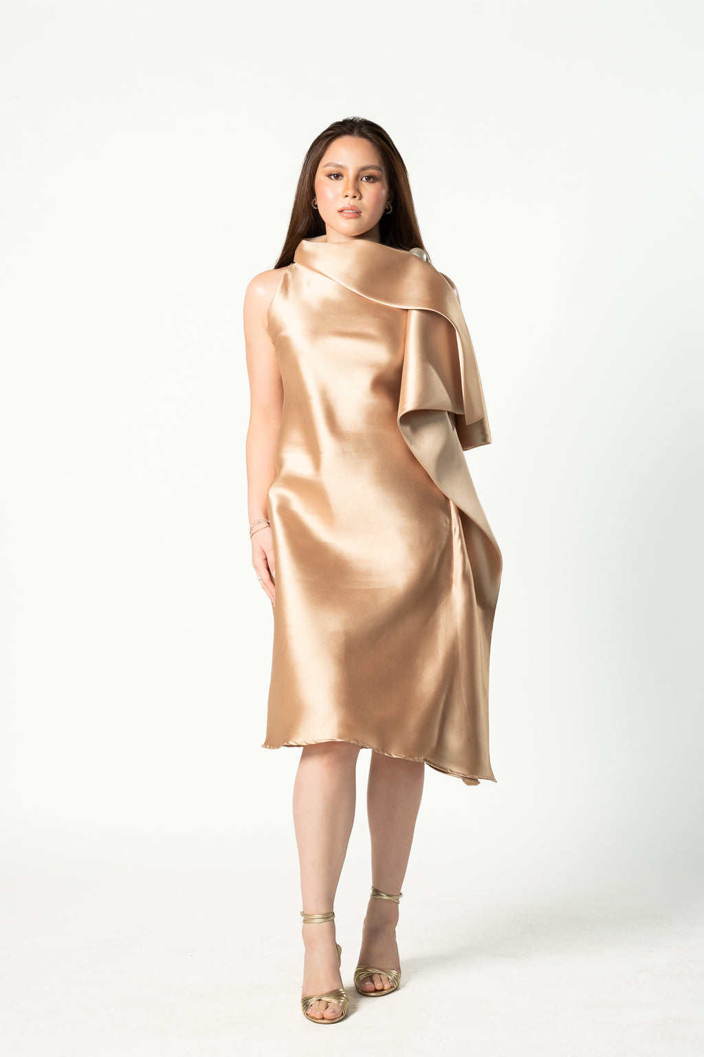 Spencer Gown in Champagne