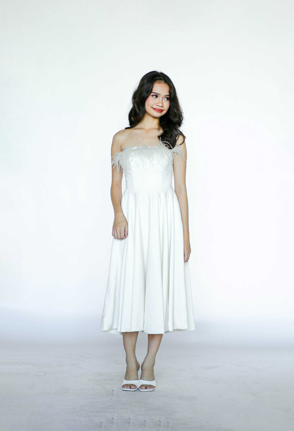 Tube White Midi Dress with Ostritch Feathers and Beads