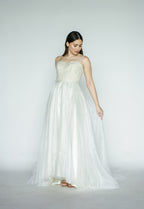 Two in One Bridal Lace Gown (Veil Included)